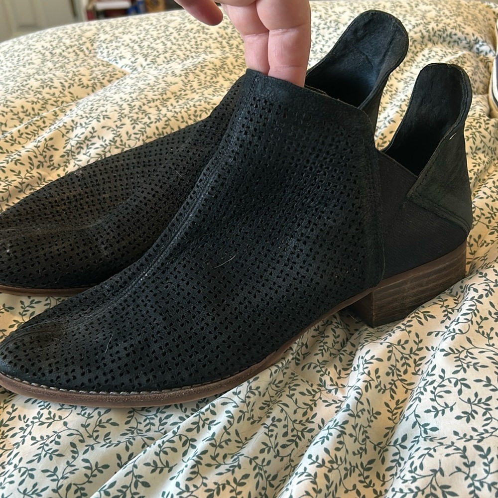 Vince Camuto booties